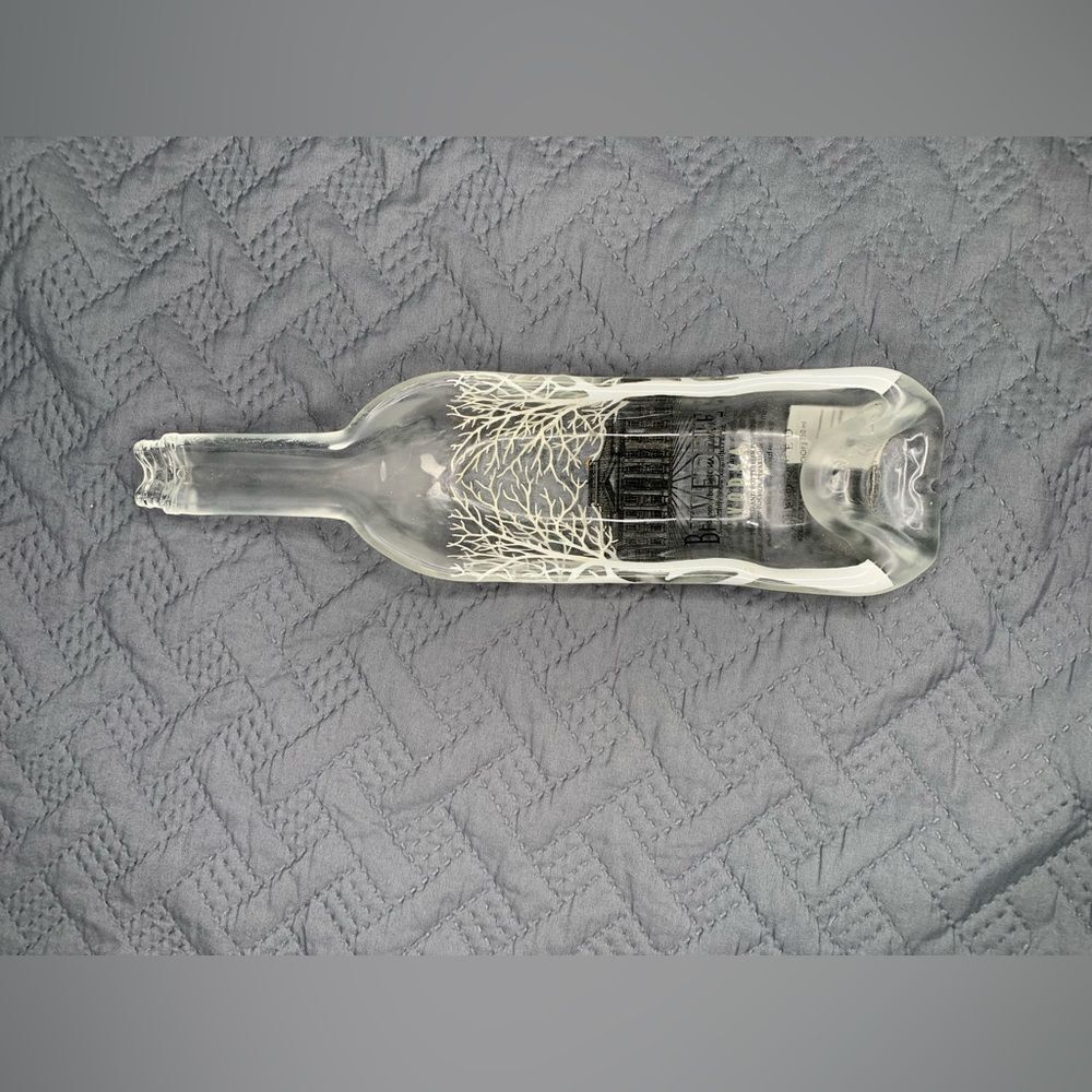 Elegant Clear Glass Art Bottle